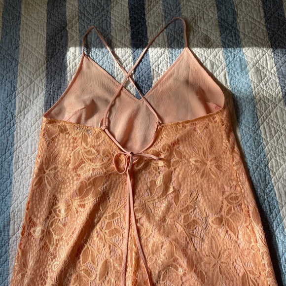 LUSH Lace Dress - Picture 6 of 8